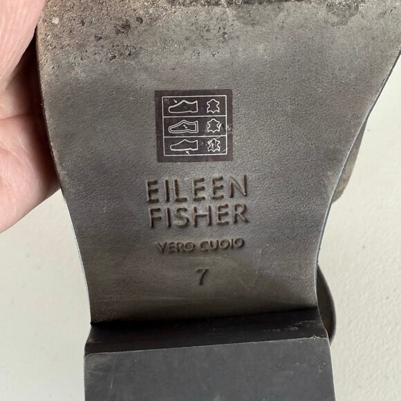 Eileen Fisher Taupe Vanda Pebble Leather Zip Back Pointed Bootie Sz 7 MSRP $240 - Picture 7 of 7